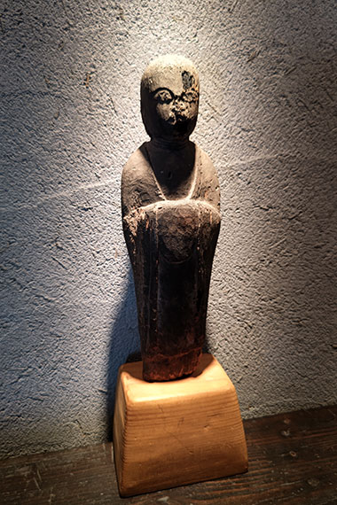 qntique photo1